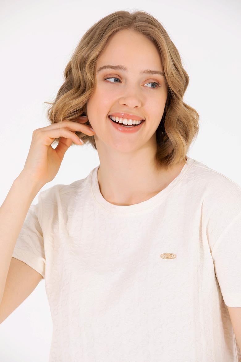 Kadın Krem Bisiklet Yaka Tişört - 50263105011