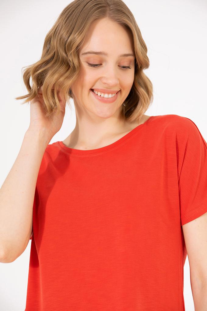 Kadın Kırmızı Bisiklet Yaka Tişört