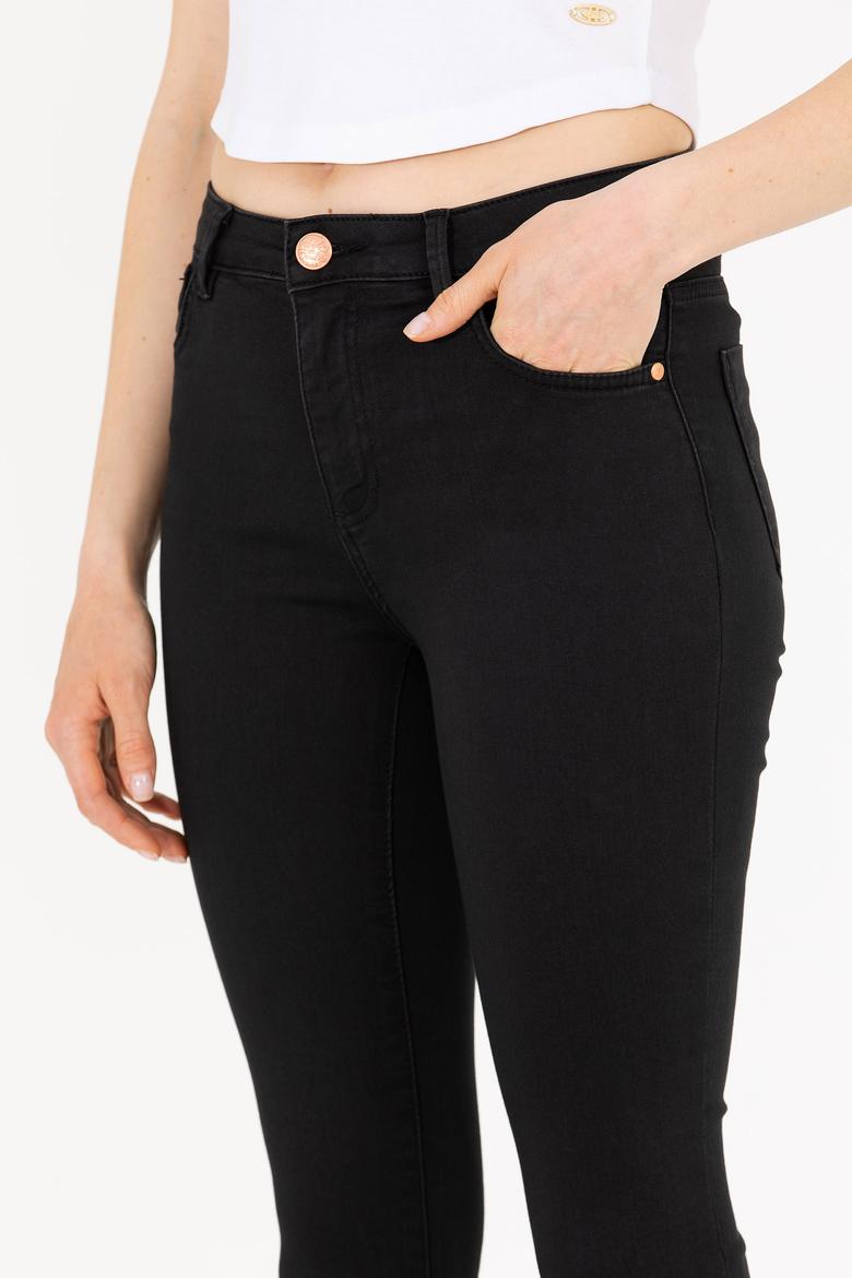 Kadın Siyah Jean Pantolon - 50265984004