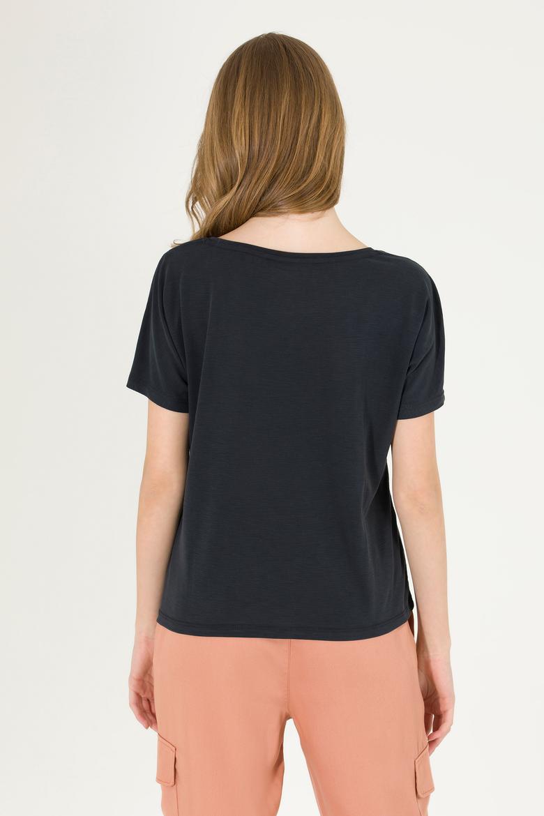 Kadın Siyah Bisiklet Yaka Tişört - 50270121029