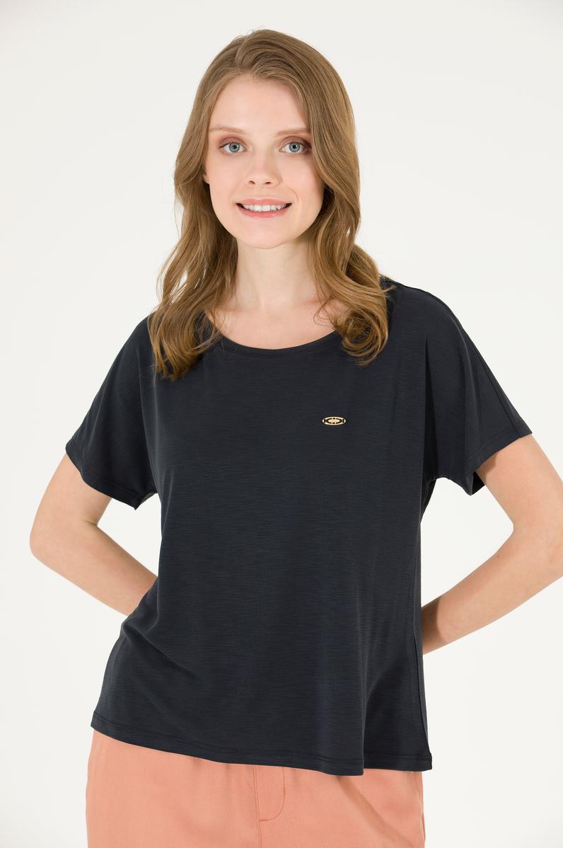 Kadın Siyah Bisiklet Yaka Tişört