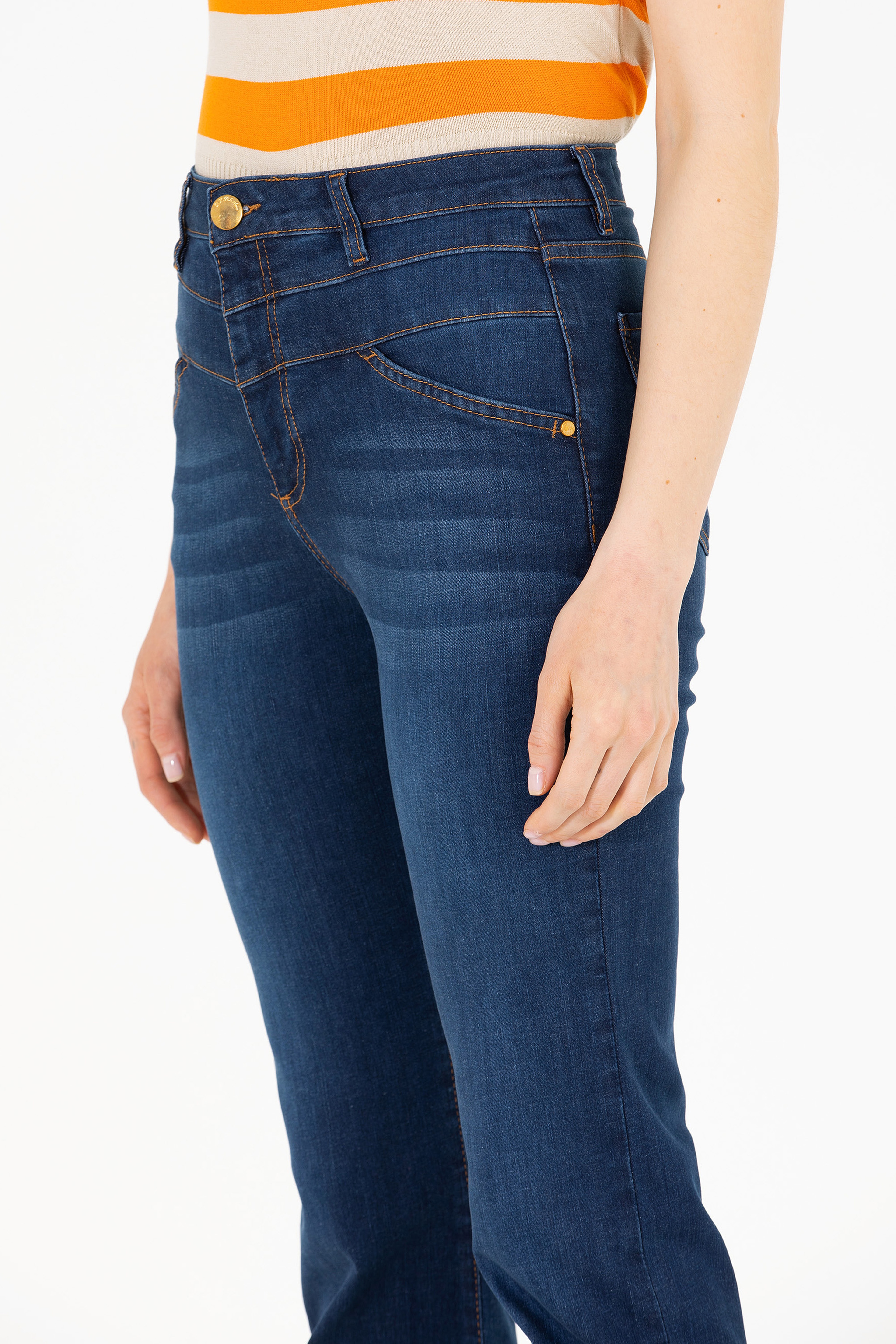 Kadın Koyu Mavi Slim Flare Fit Jean Pantolon - Image 6