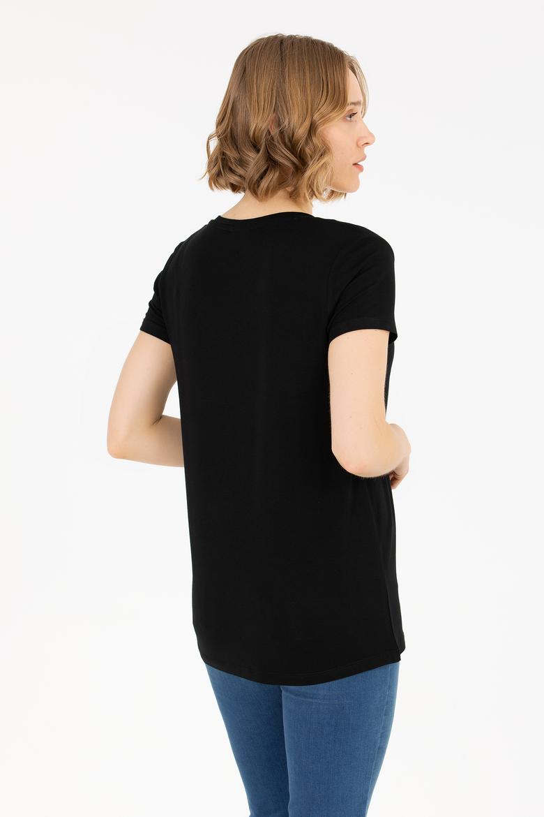Kadın Siyah V Yaka Basic Tişört - 50262610001