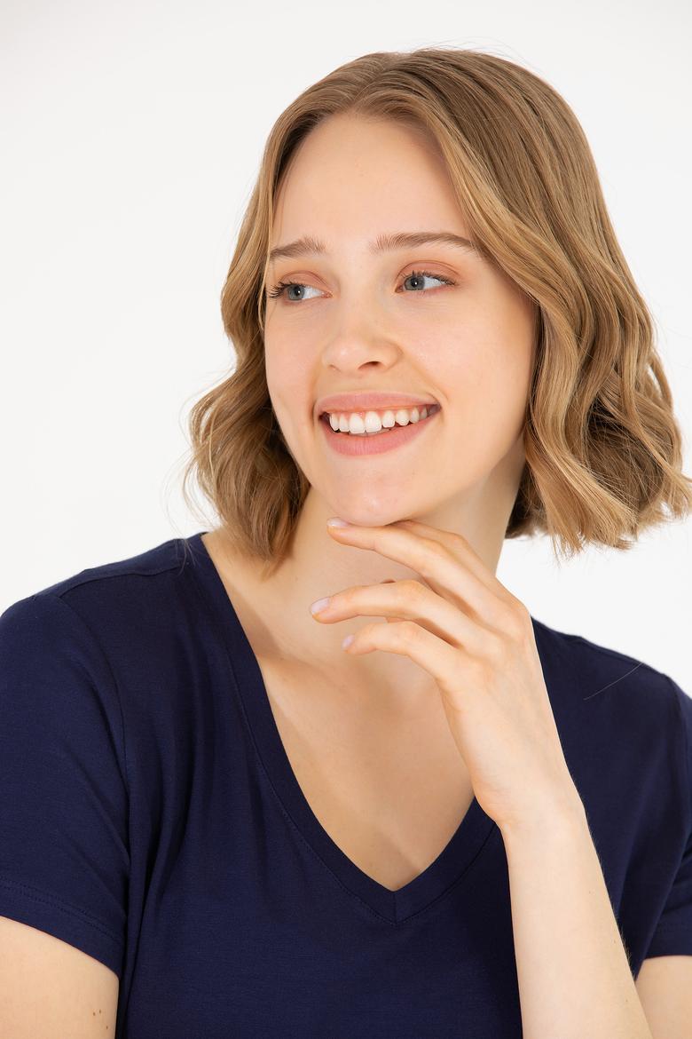 Kadın Lacivert V Yaka Basic Tişört - 50262610012