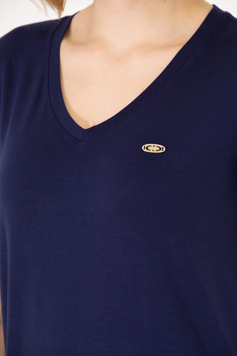 Kadın Lacivert V Yaka Basic Tişört - 50262610012