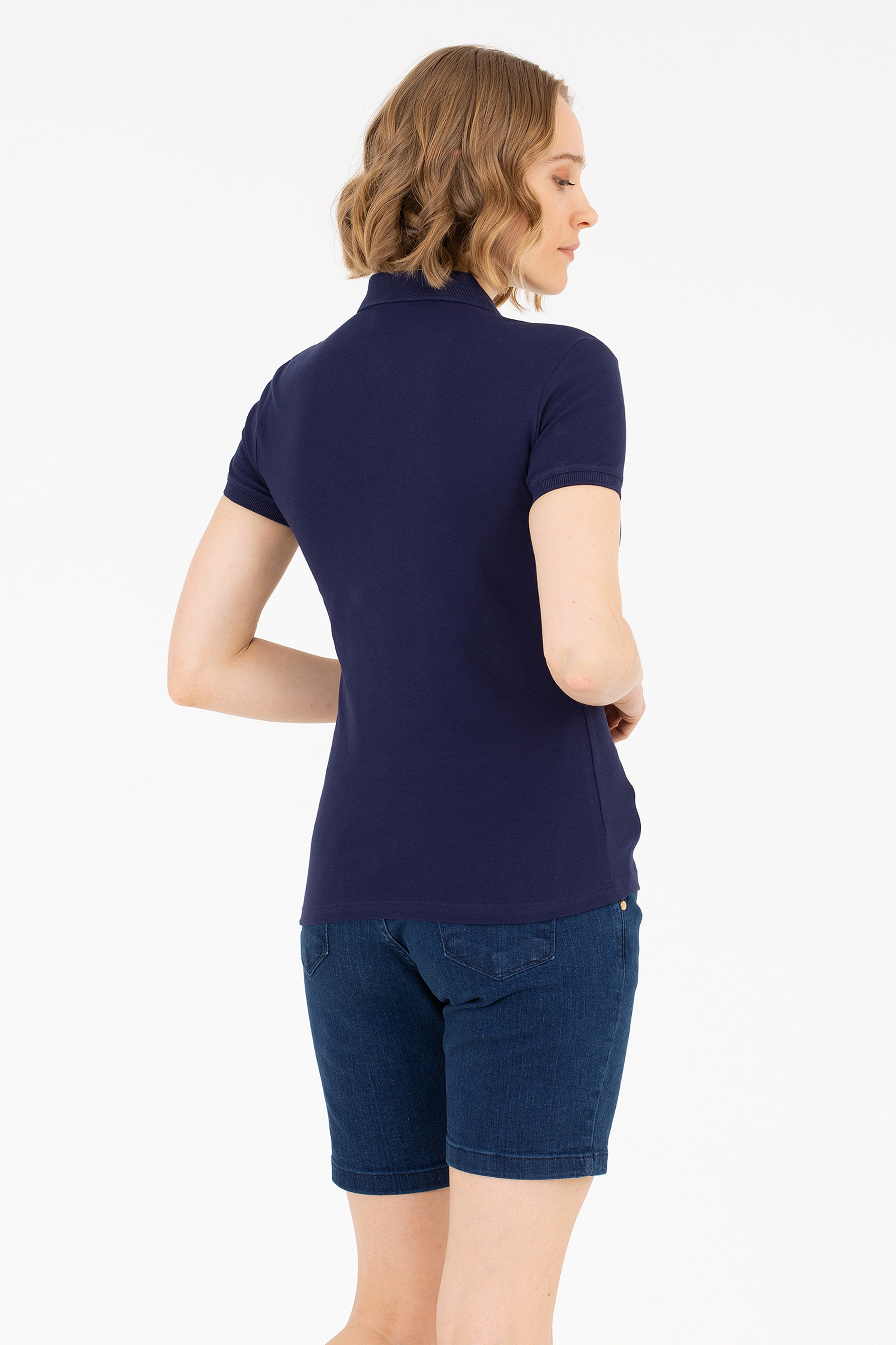 Kadın Lacivert Basic Polo Yaka Tişört - Image 5