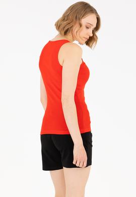 Kadın Kırmızı Bisiklet Yaka Kolsuz Basic Tişört - 50262673101