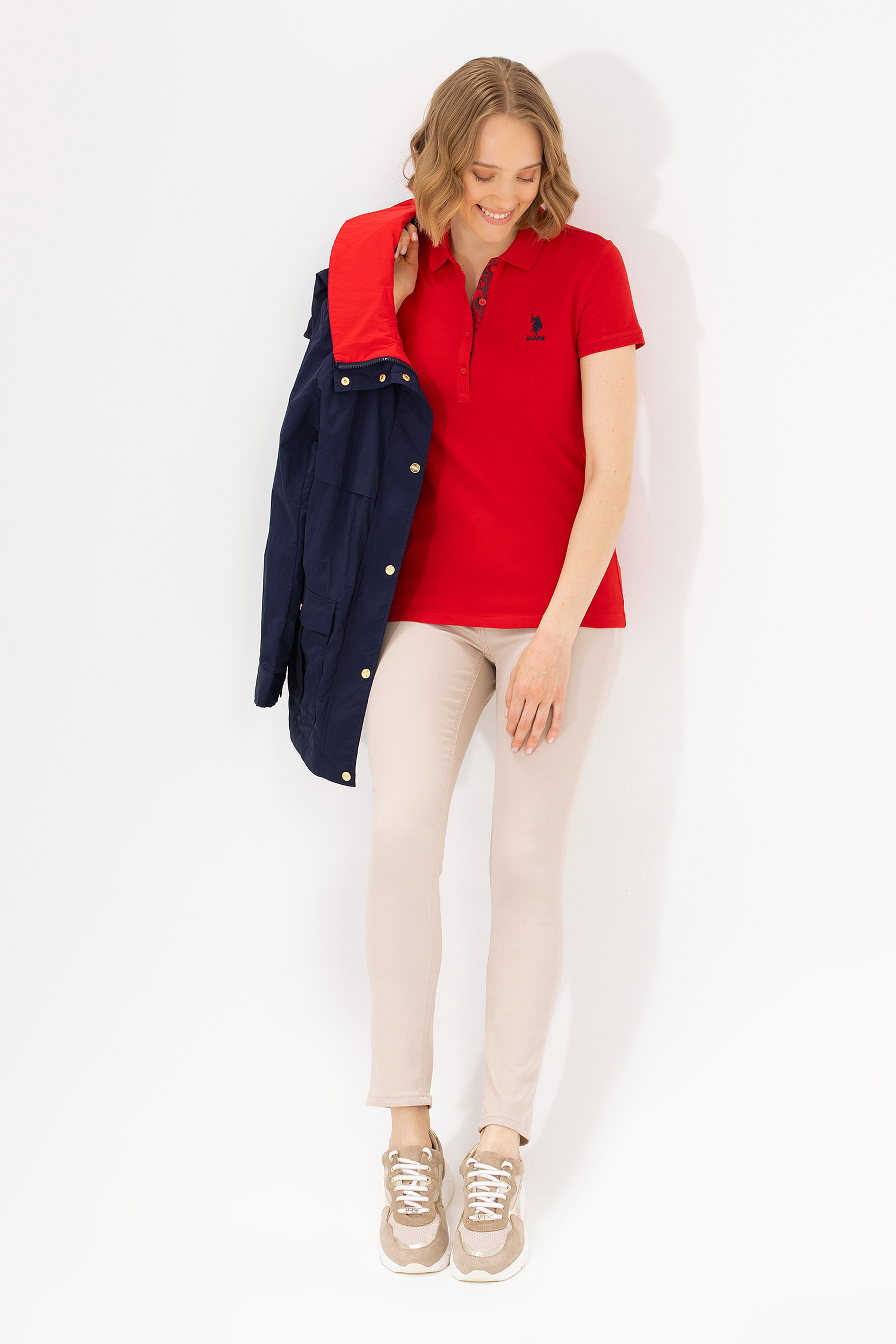 Kadın Kırmızı Basic Polo Yaka Tişört - Image 1