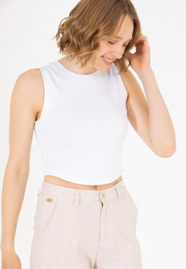 Kadın Beyaz Bisiklet Yaka Crop Basic Tişört - 50270100006