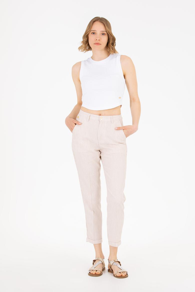 Kadın Beyaz Bisiklet Yaka Crop Basic Tişört - 50270100006