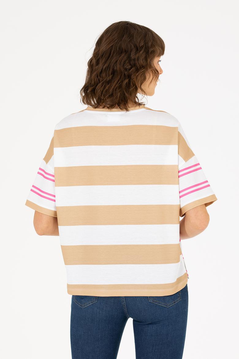 Kadın Pembe Bisiklet Yaka Tişört - 50262482021