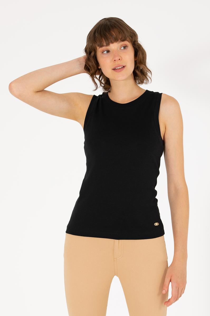 Kadın Siyah Bisiklet Yaka Kolsuz Basic Tişört