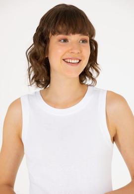 Kadın Beyaz Bisiklet Yaka Kolsuz Basic Tişört - 50264964016