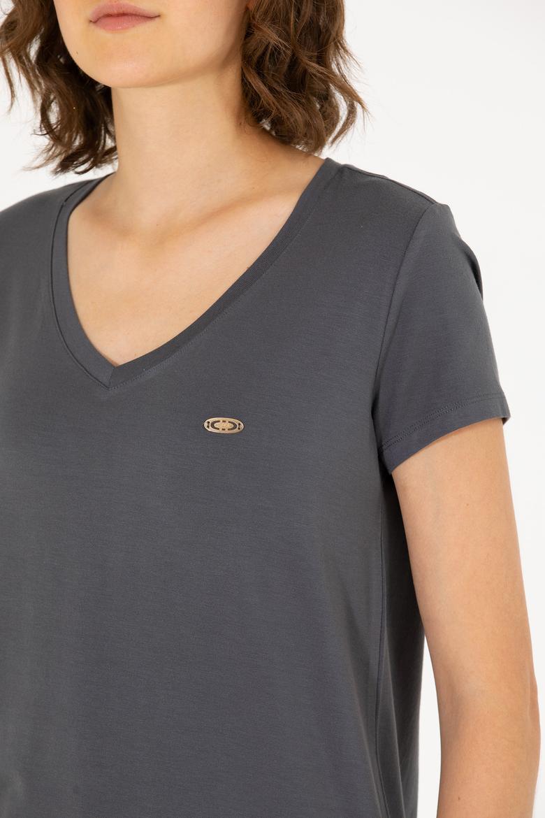 Kadın Antrasit V Yaka Basic Tişört - 50262610029