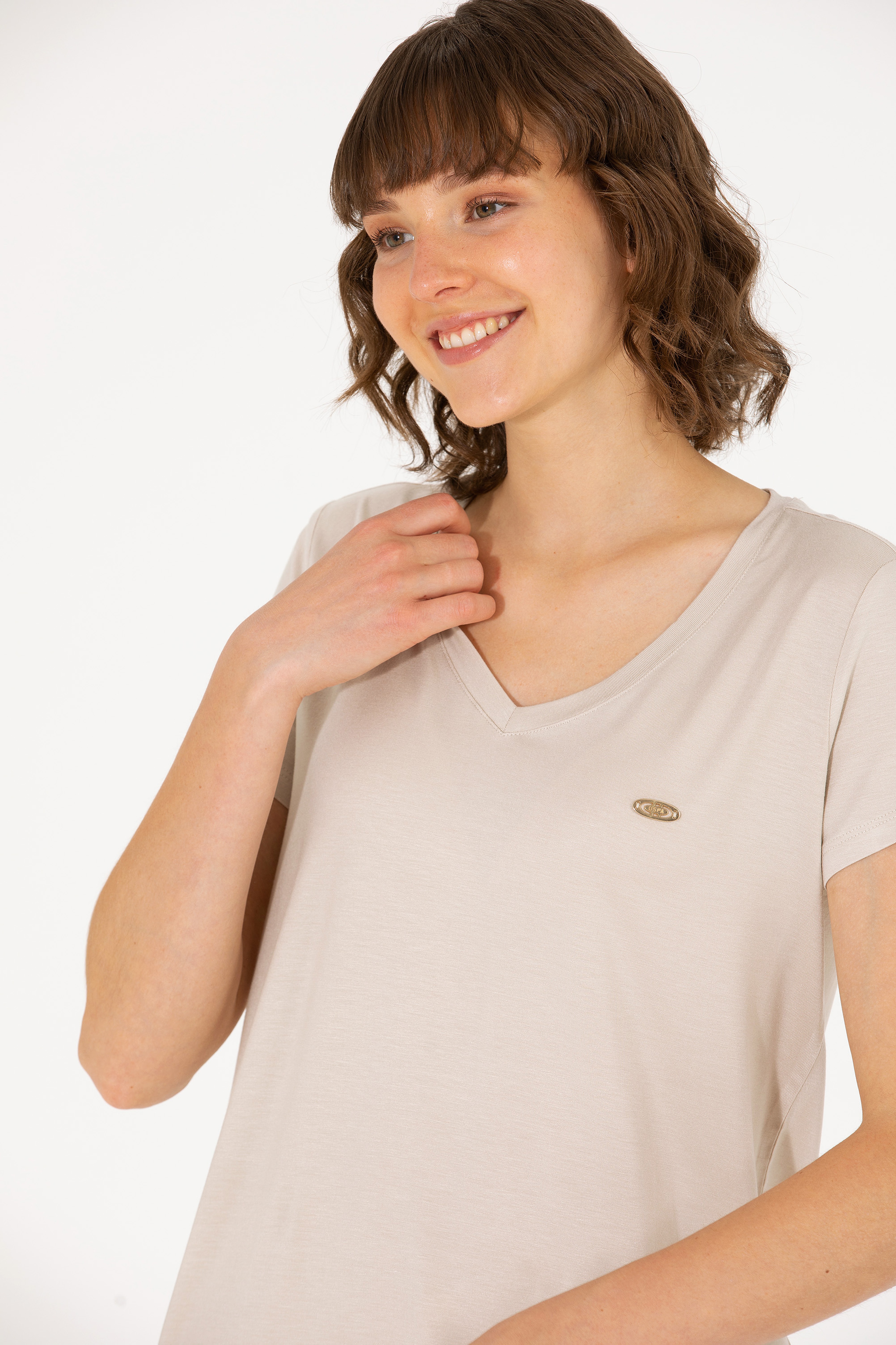 Kadın Taş V Yaka Basic Tişört - Image 2
