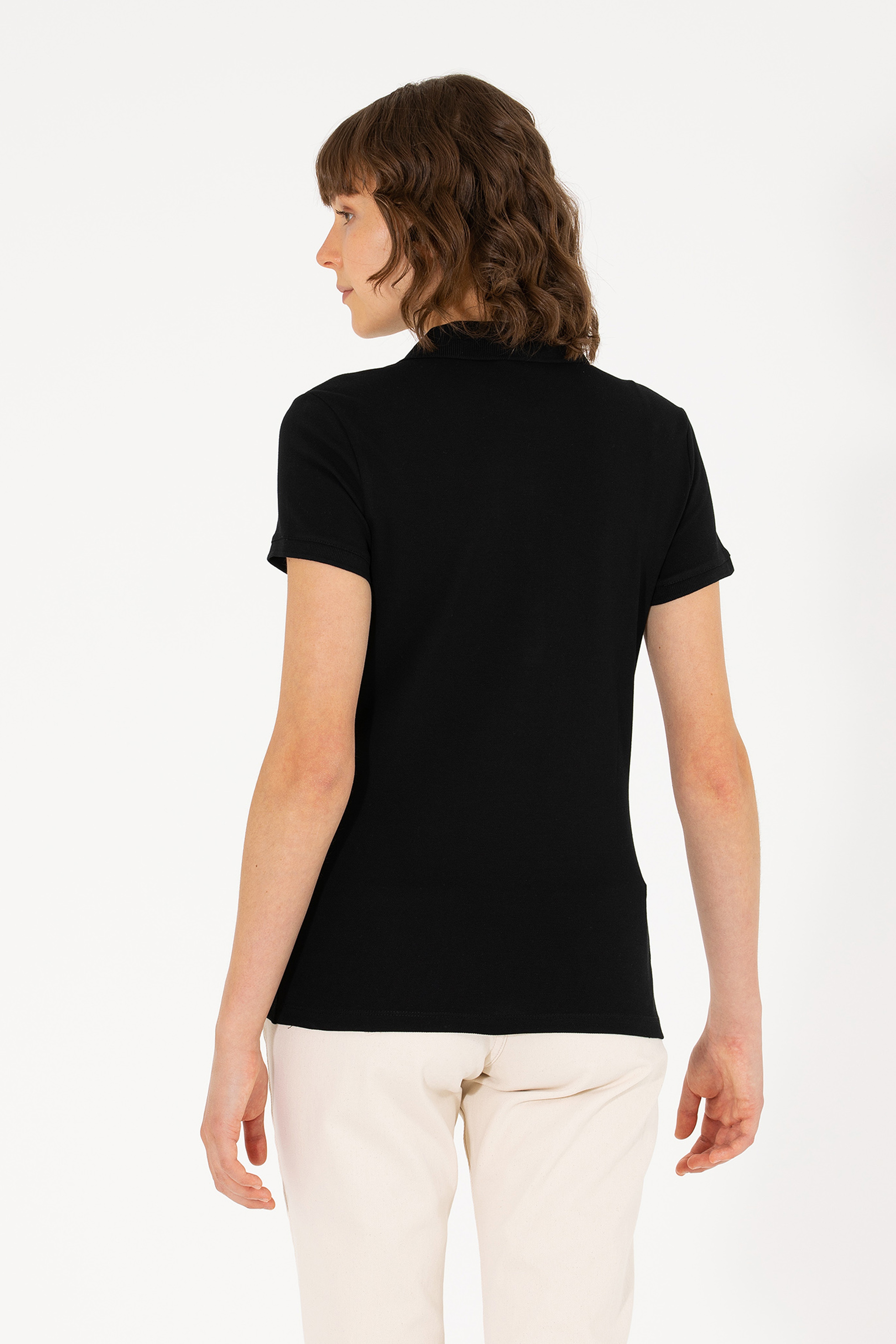 Kadın Siyah Basic Polo Yaka Tişört - Image 5