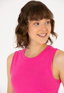 Kadın Fuşya Bisiklet Yaka Crop Basic Tişört - 50270100023