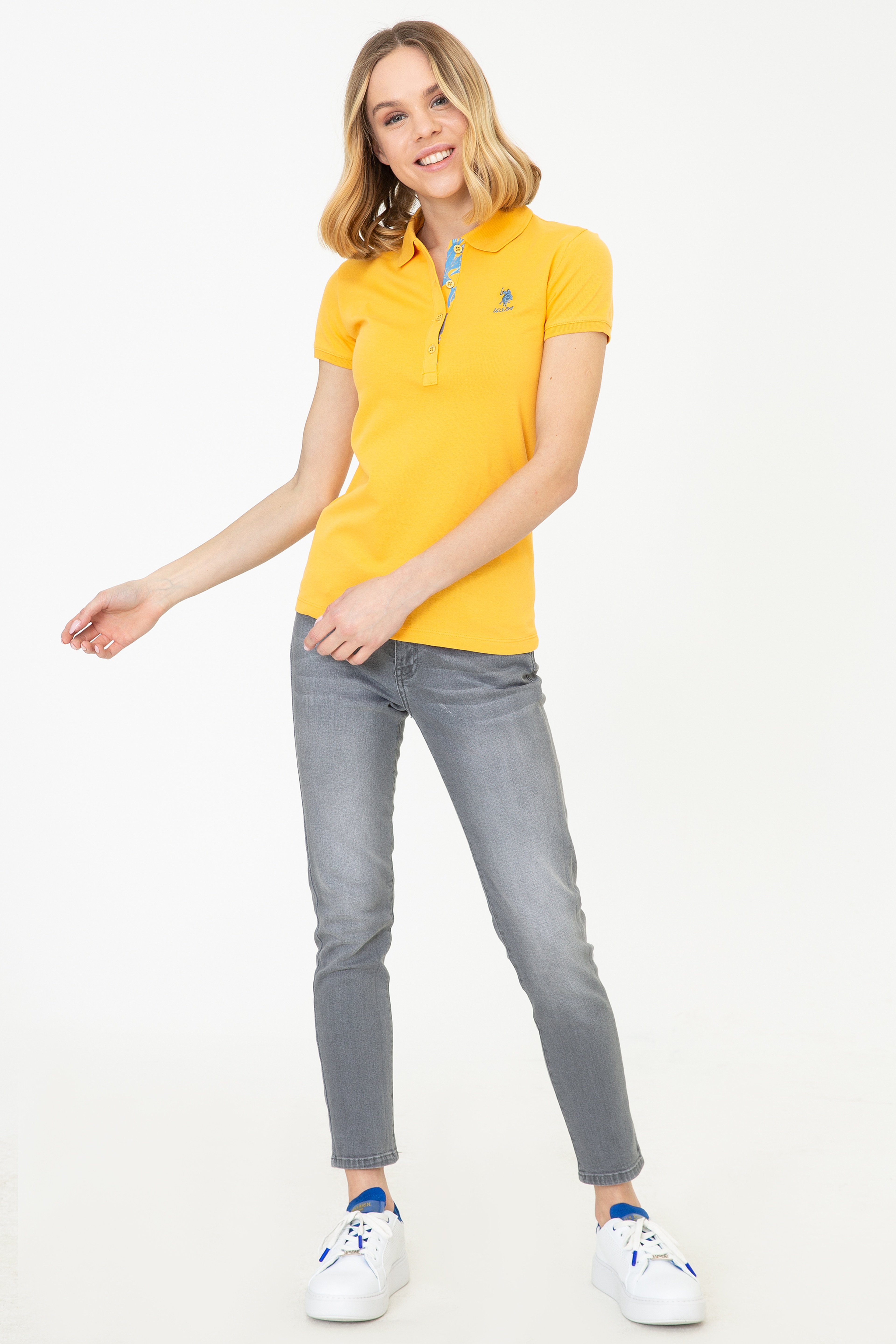 Kadın Sarı Basic Polo Yaka Tişört - Image 4