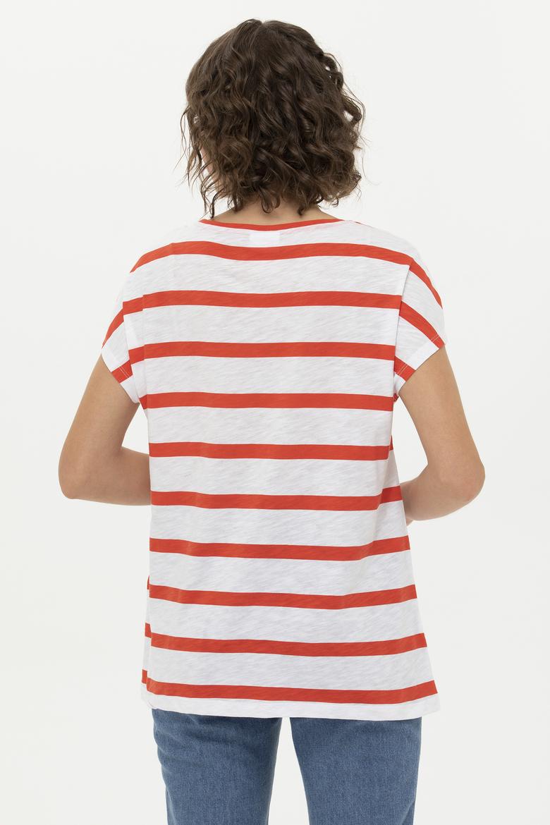 Kadın Kırmızı Bisiklet Yaka Tişört - 50266180028