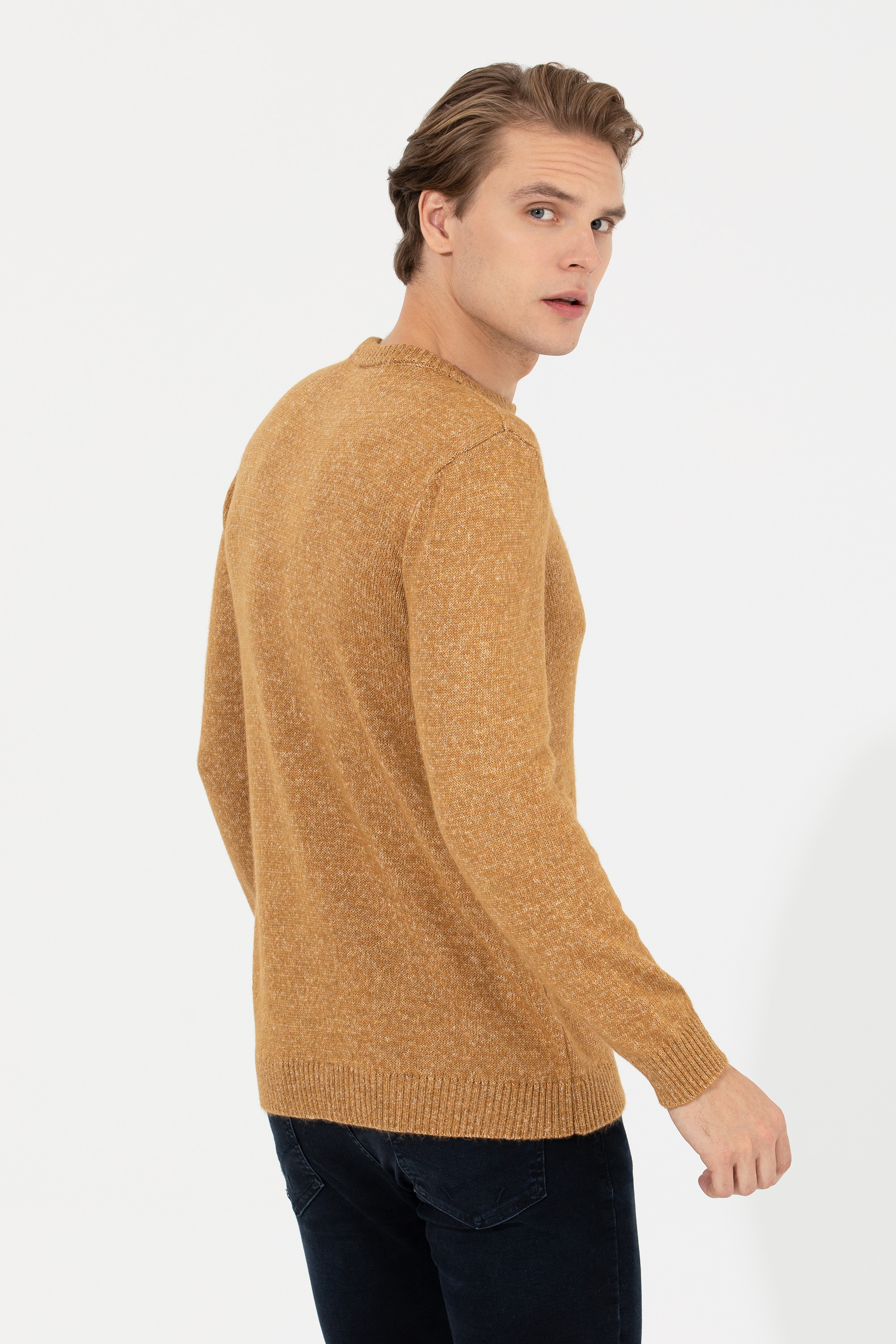 Erkek Coconut V Yaka Basic Triko Kazak - Image 5