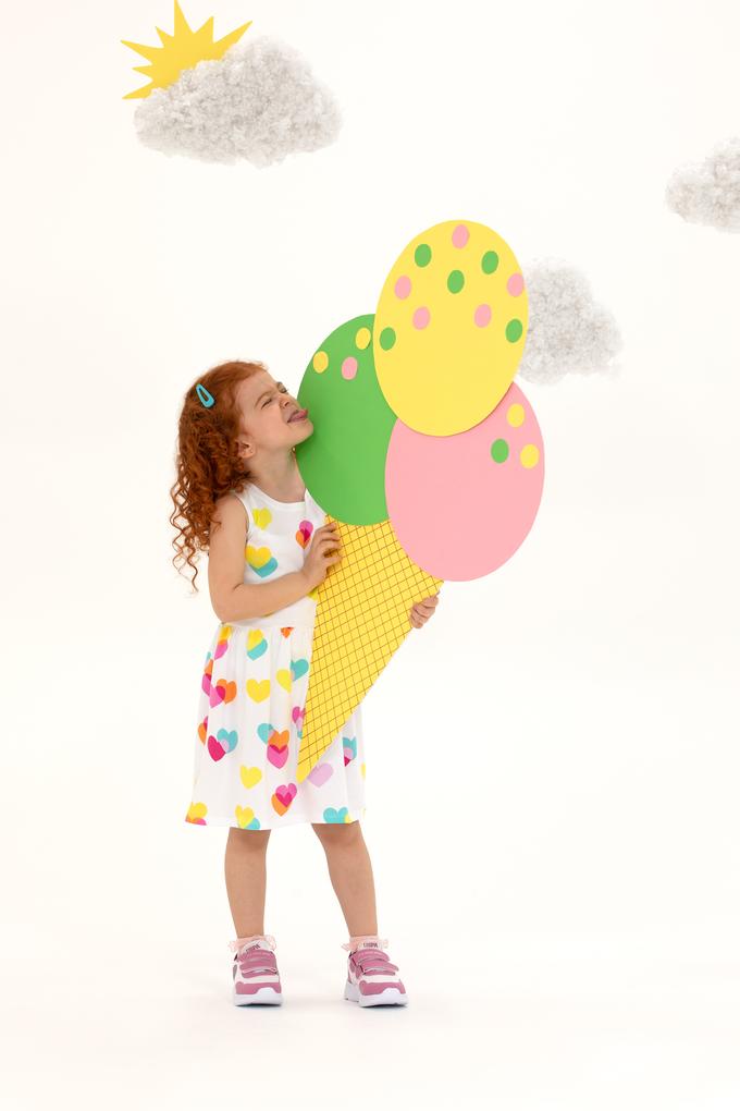 Kız Çocuk Beyaz Kolsuz Örme Elbise