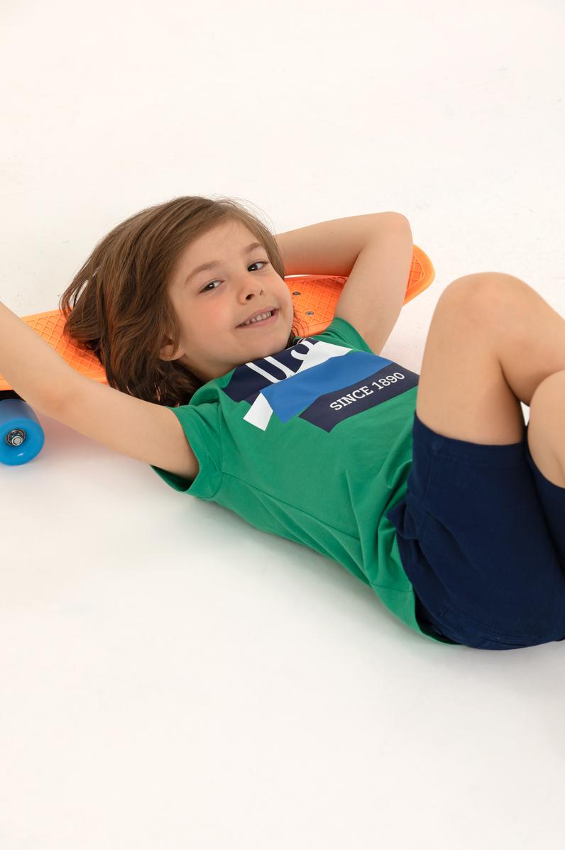 Çocuk Yeşil Bisiklet Yaka Tişört