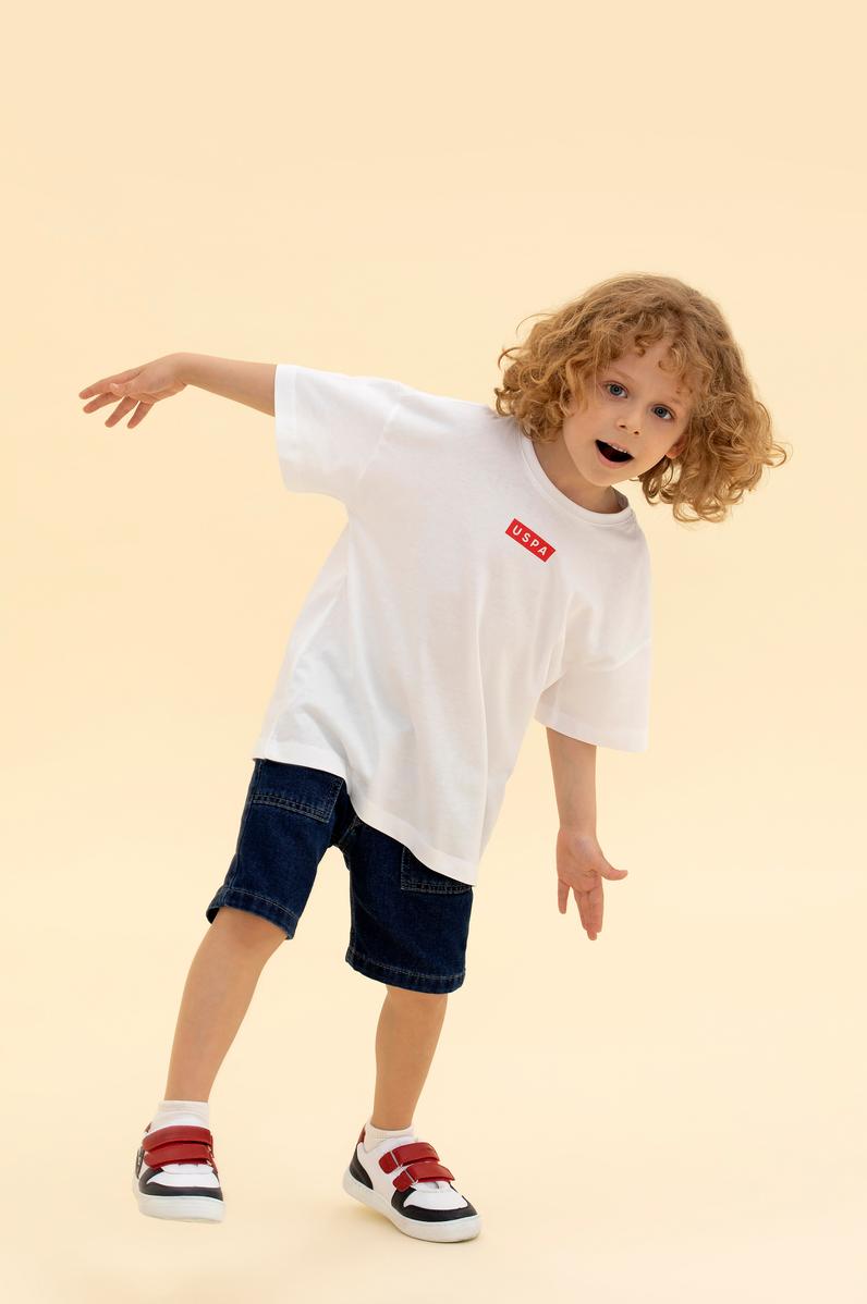 Erkek Çocuk Beyaz Oversize Bisiklet Yaka Tişört