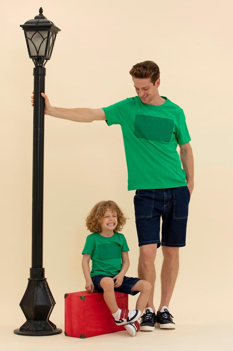 Erkek Yeşil Bisiklet Yaka Tişört