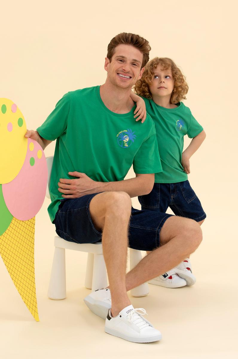 Erkek Yeşil Bisiklet Yaka Tişört