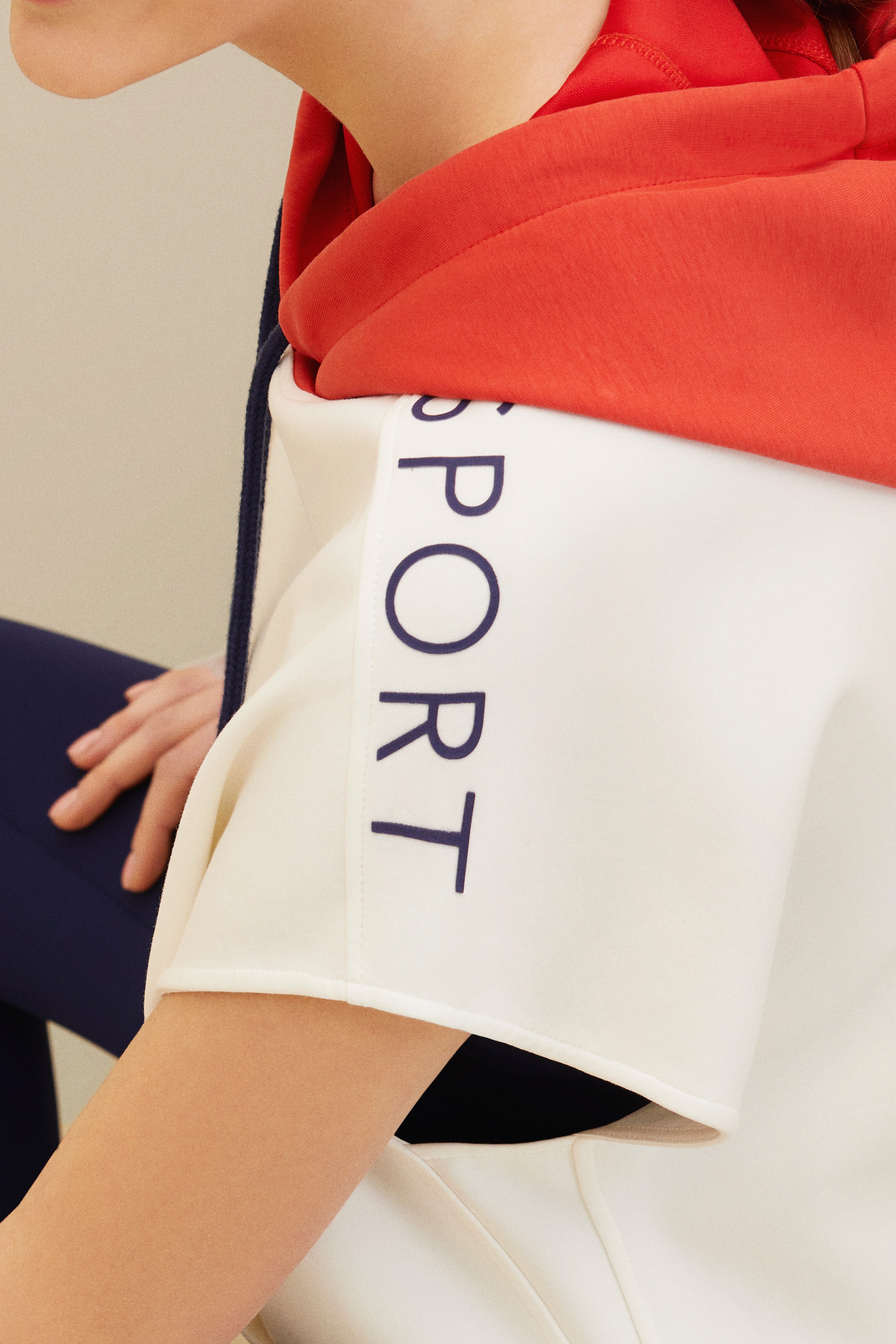 Kadın Beyaz Sweatshirt - Image 3