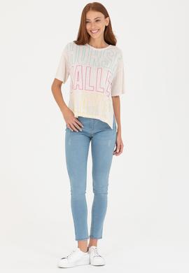 Kadın Krem Bisiklet Yaka Tişört - 50263604027