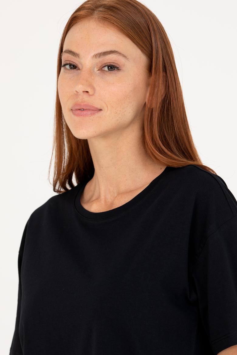 Kadın Siyah Bisiklet Yaka Tişört - 50266330065