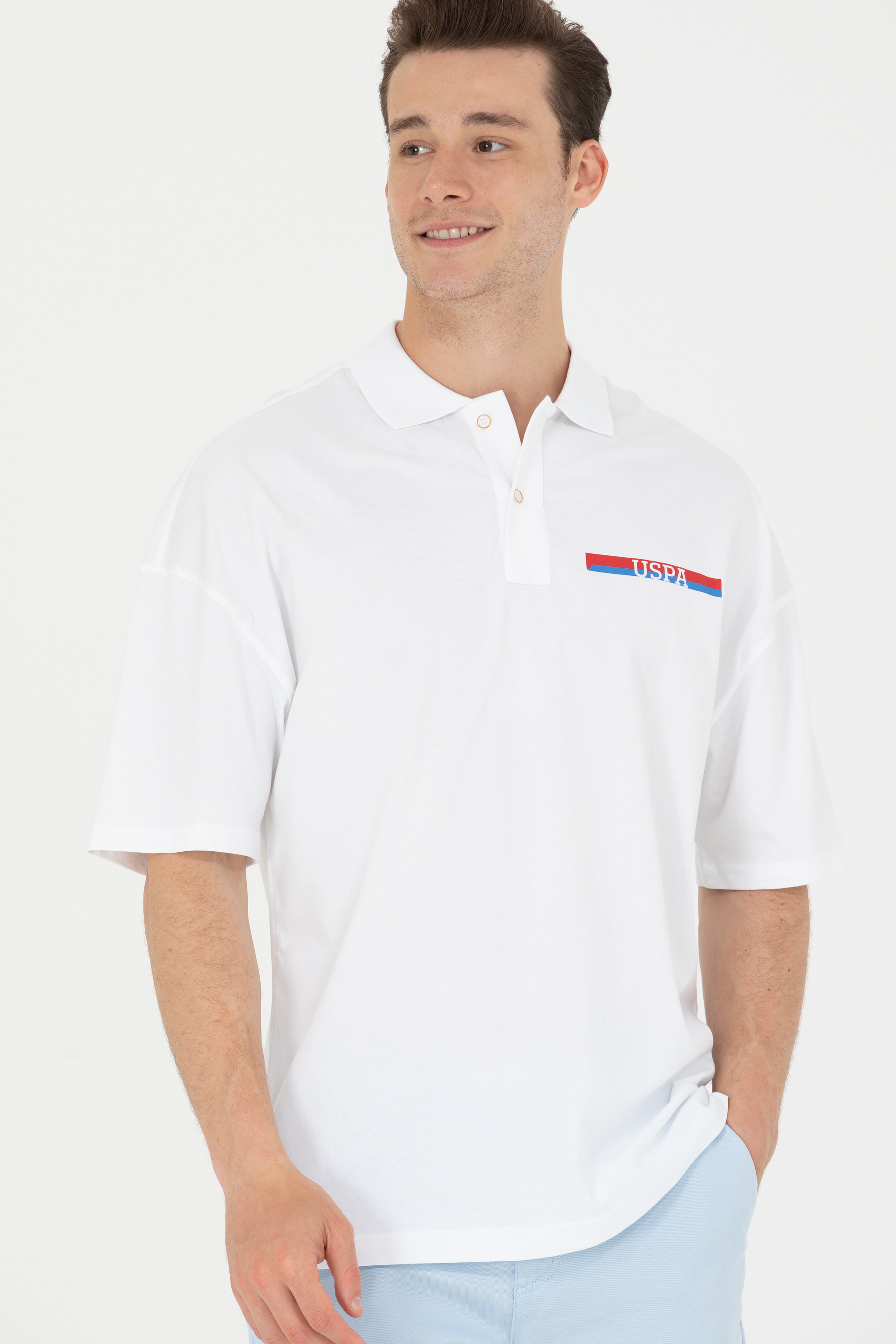 Erkek Beyaz Oversize Polo Yaka Tişört - Image 1