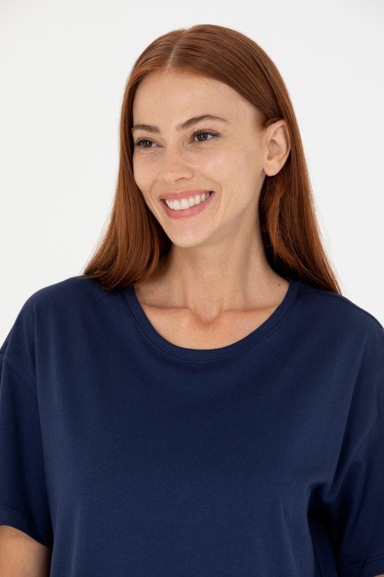 Kadın Lacivert Bisiklet Yaka Tişört - 50266330017