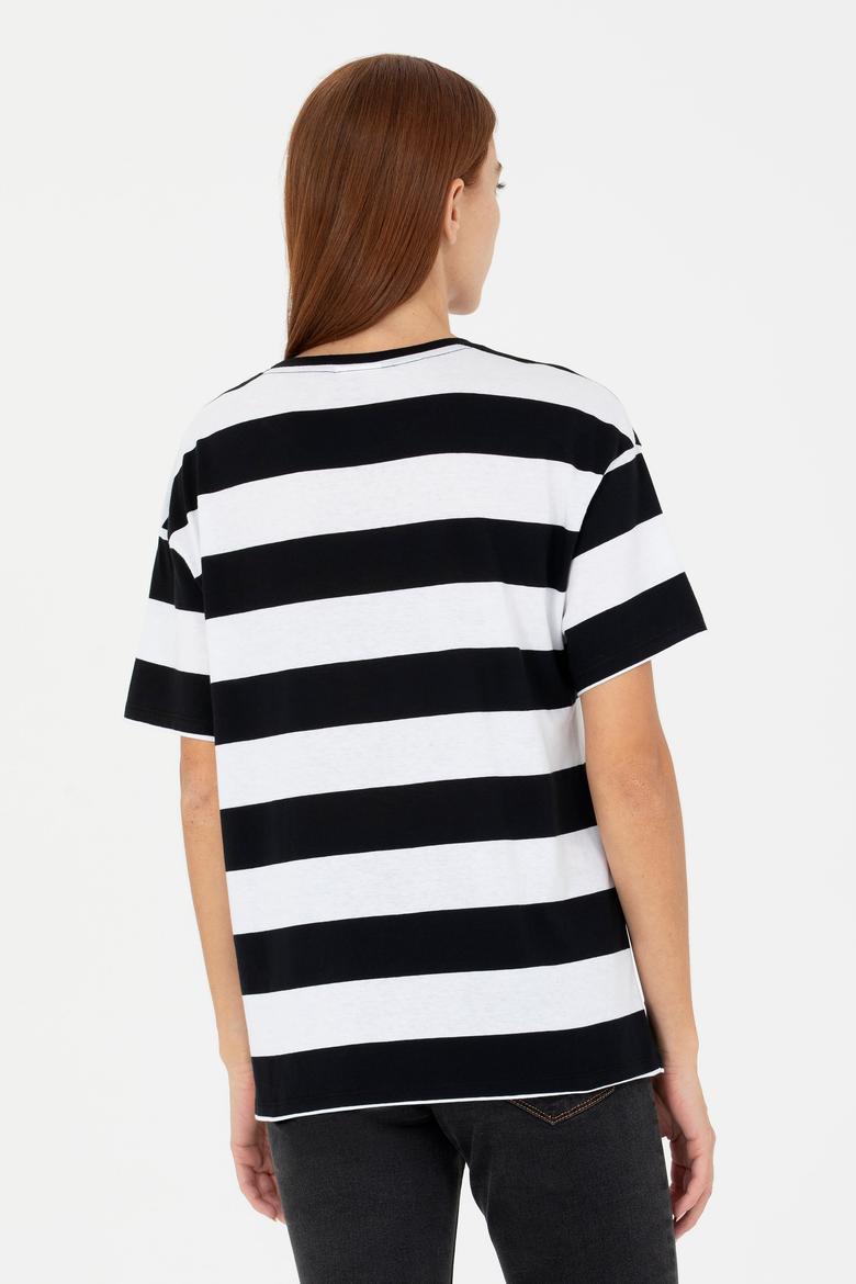 Kadın Siyah Bisiklet Yaka Tişört - 50276716024