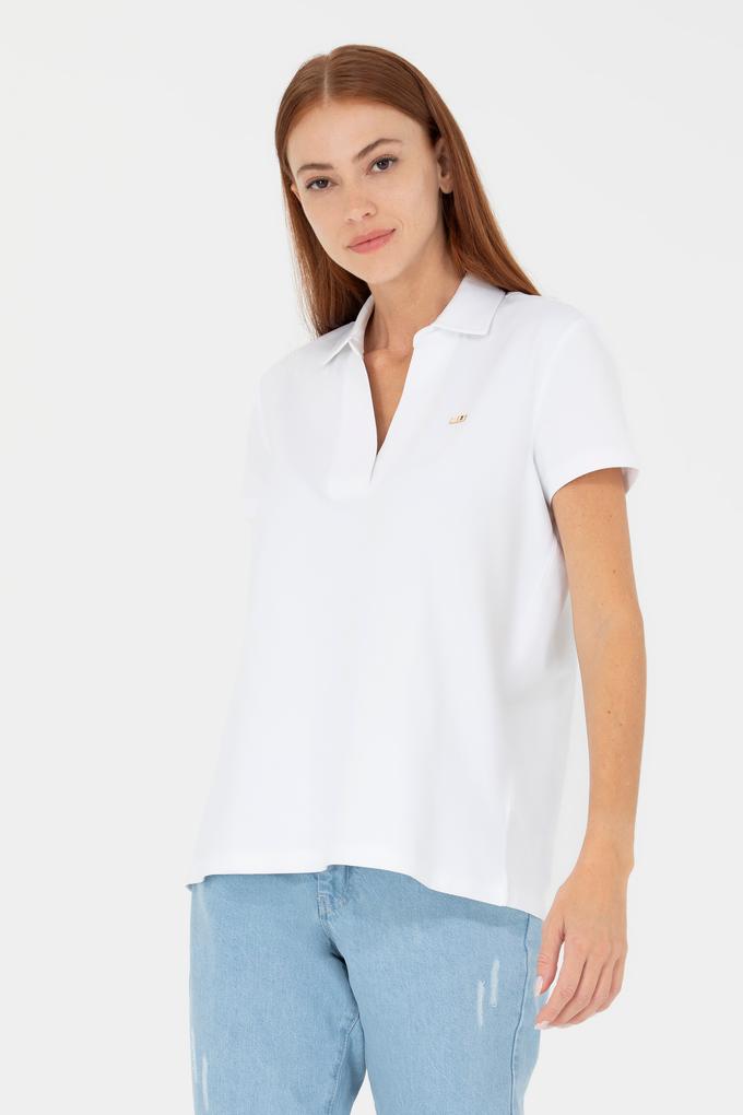 Kadın Beyaz Kaçık Yaka Basic Tişört