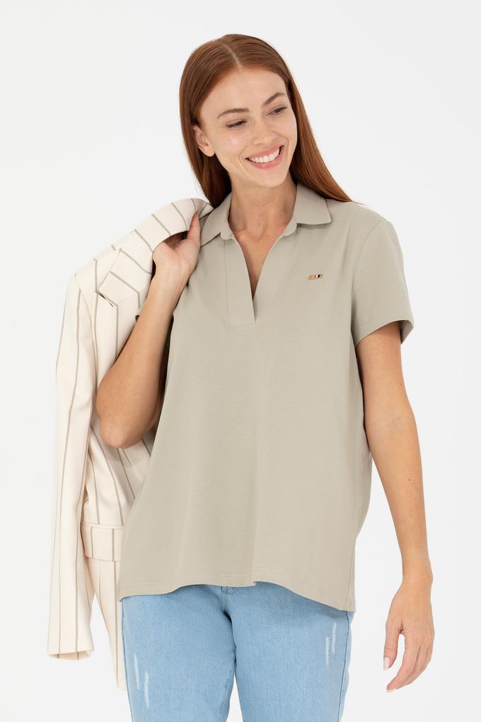 Kadın Haki Kaçık Yaka Basic Tişört