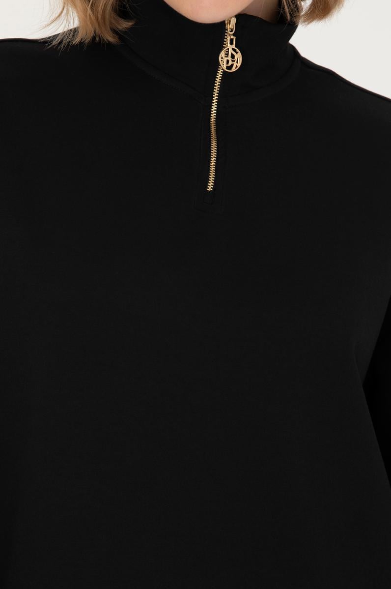 Kadın Siyah Dik Yaka Sweatshirt