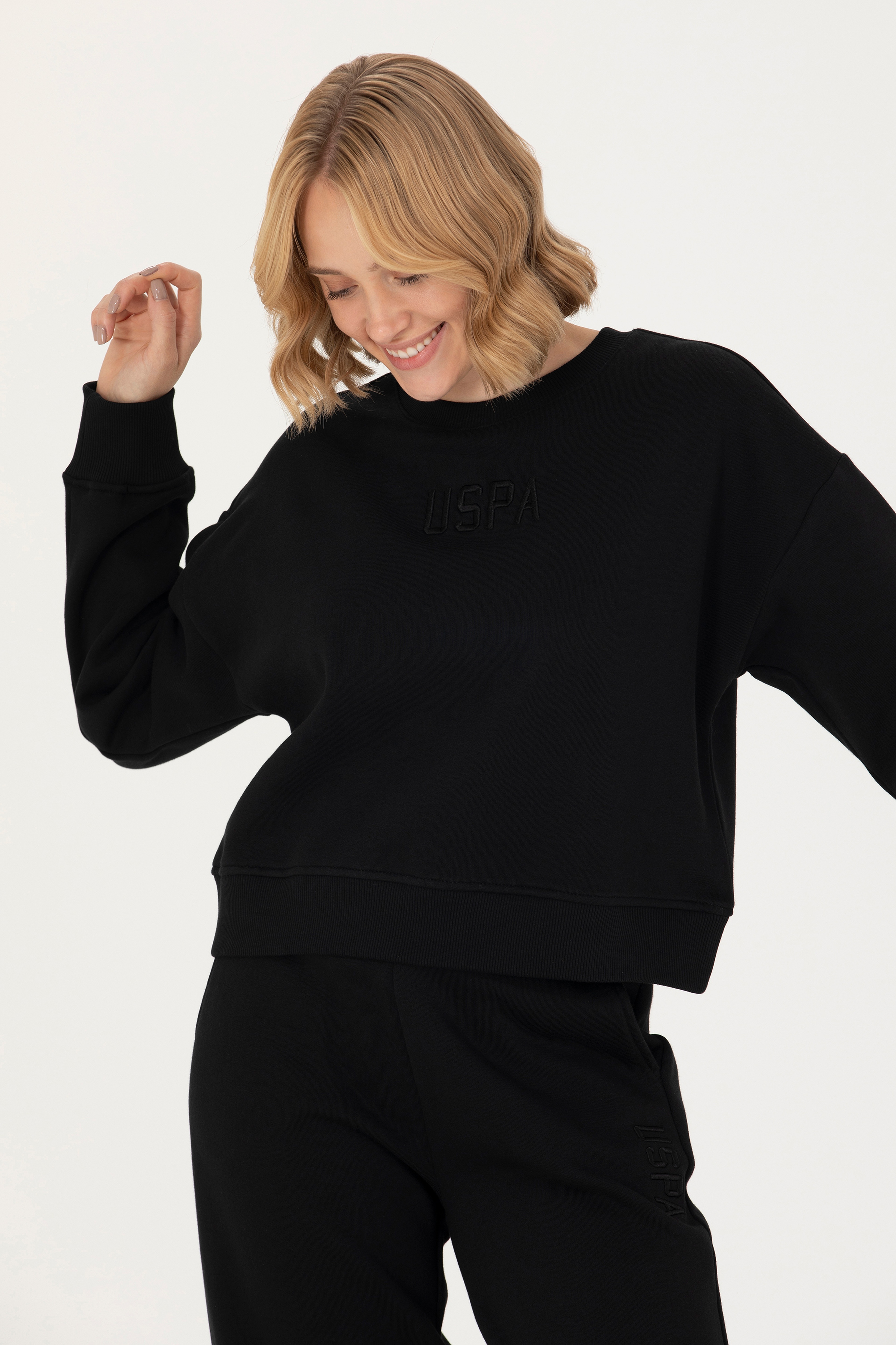 Kadın Siyah Bisiklet Yaka Sweatshirt - Image 1