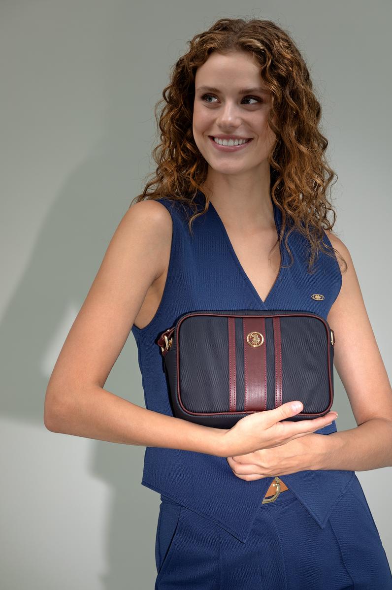 Kadın Lacivert Çapraz Çanta