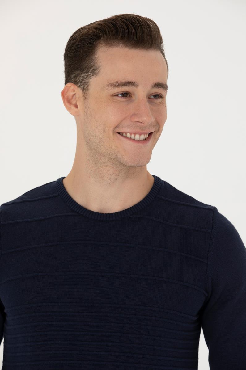 Erkek Lacivert Kazak