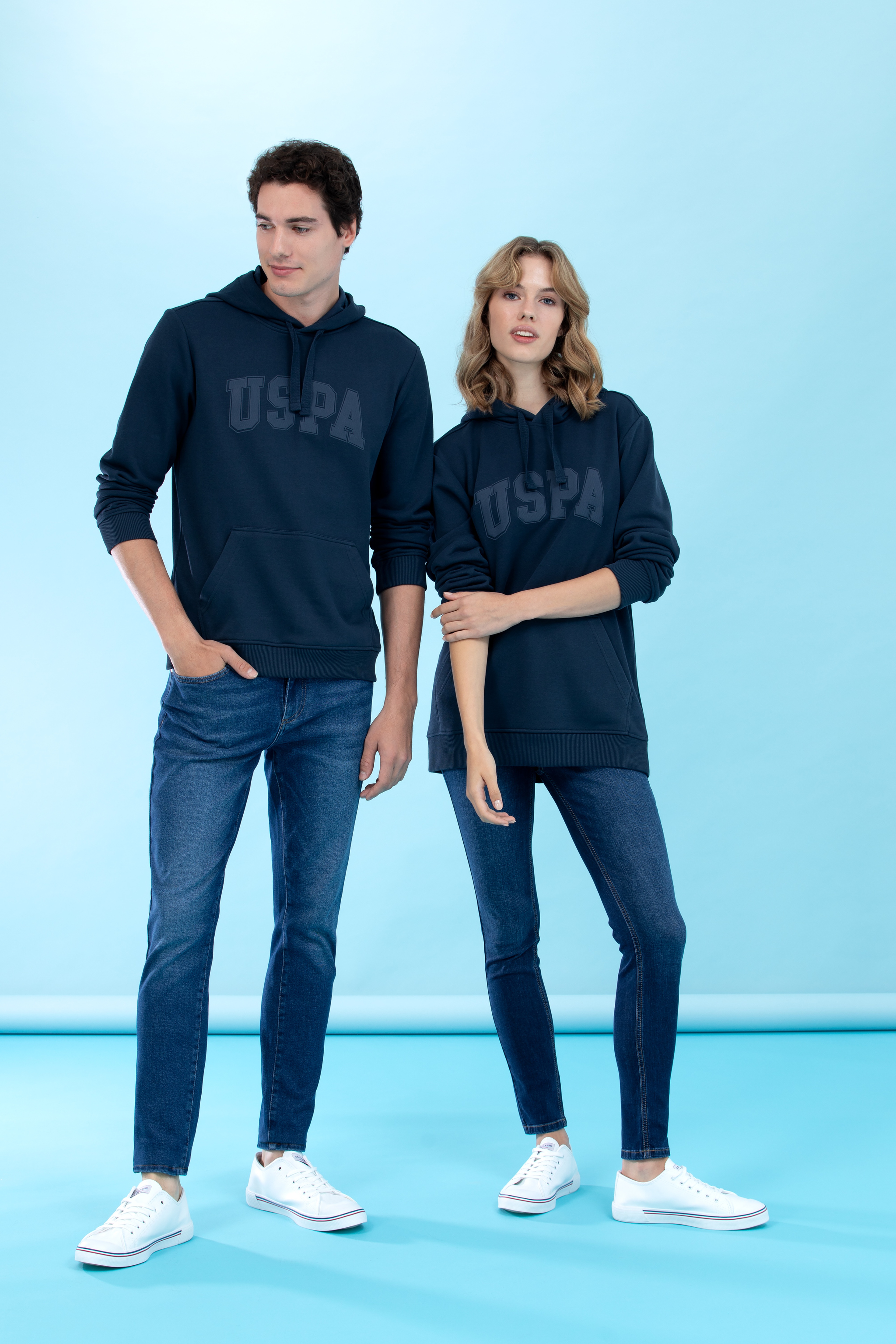 Lacivert Kapüşonlu Basic Sweatshirt