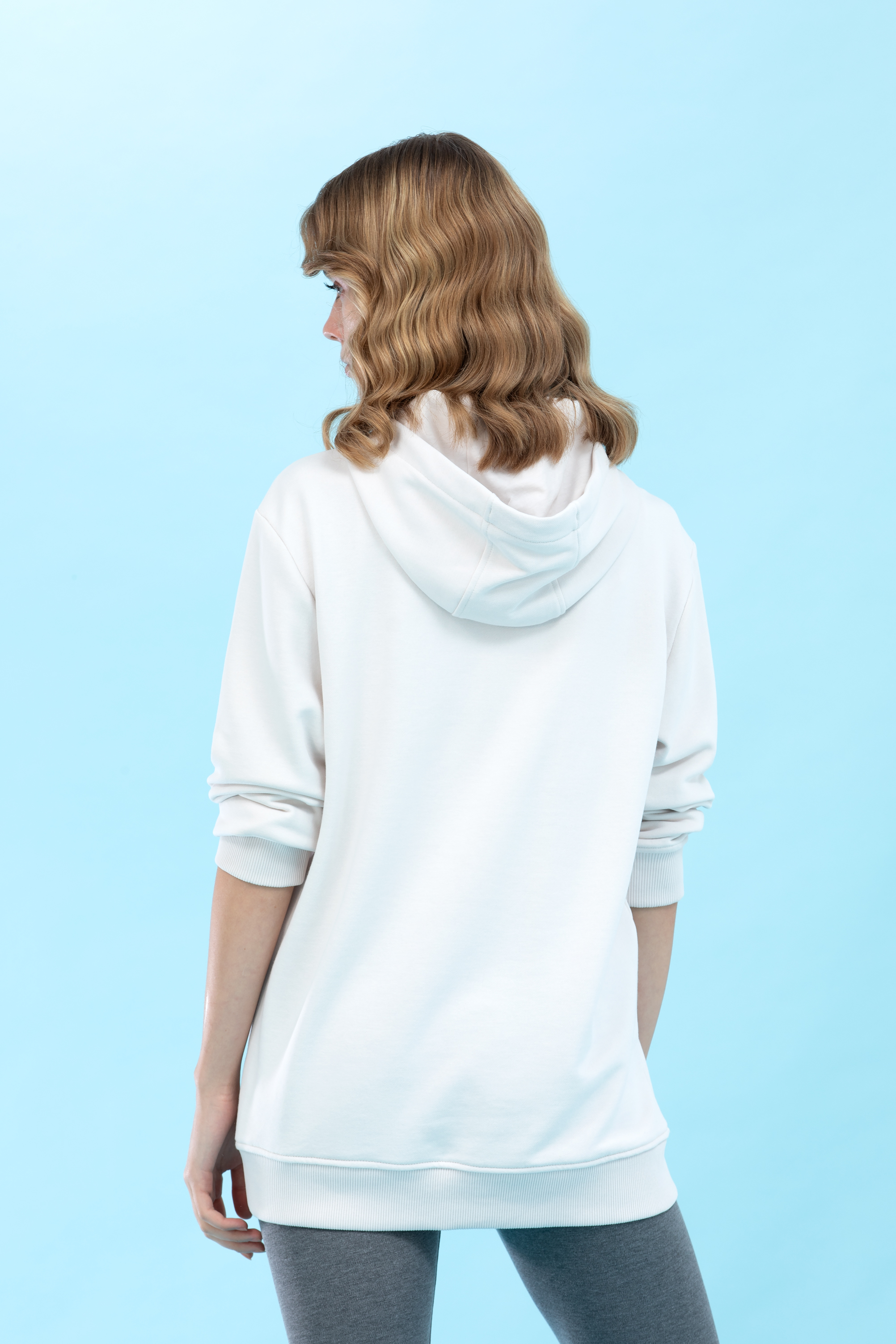 Taş Kapüşonlu Basic Sweatshirt - Image 5