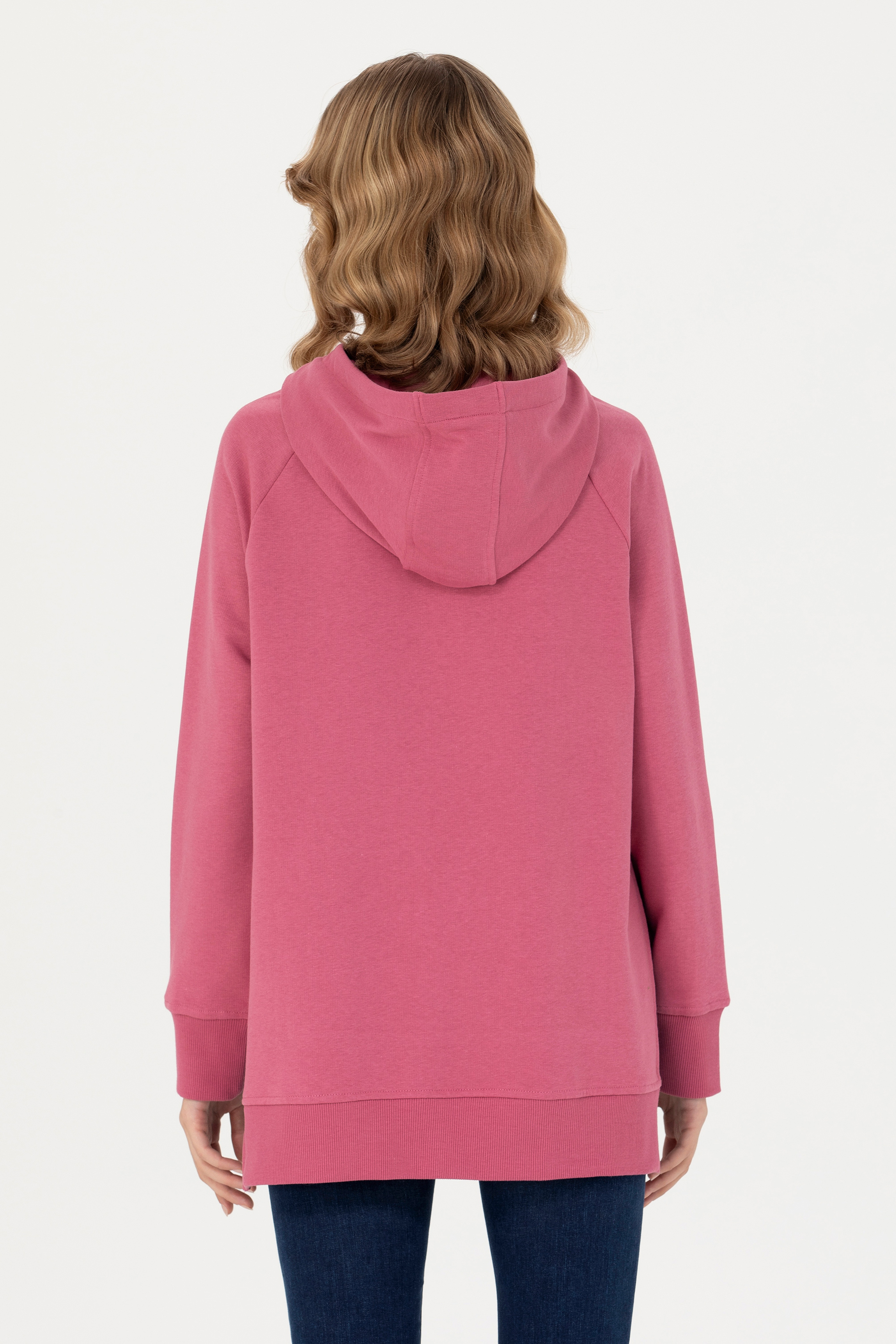 Kadın Pembe Kapüşonlu Sweatshirt - Image 5