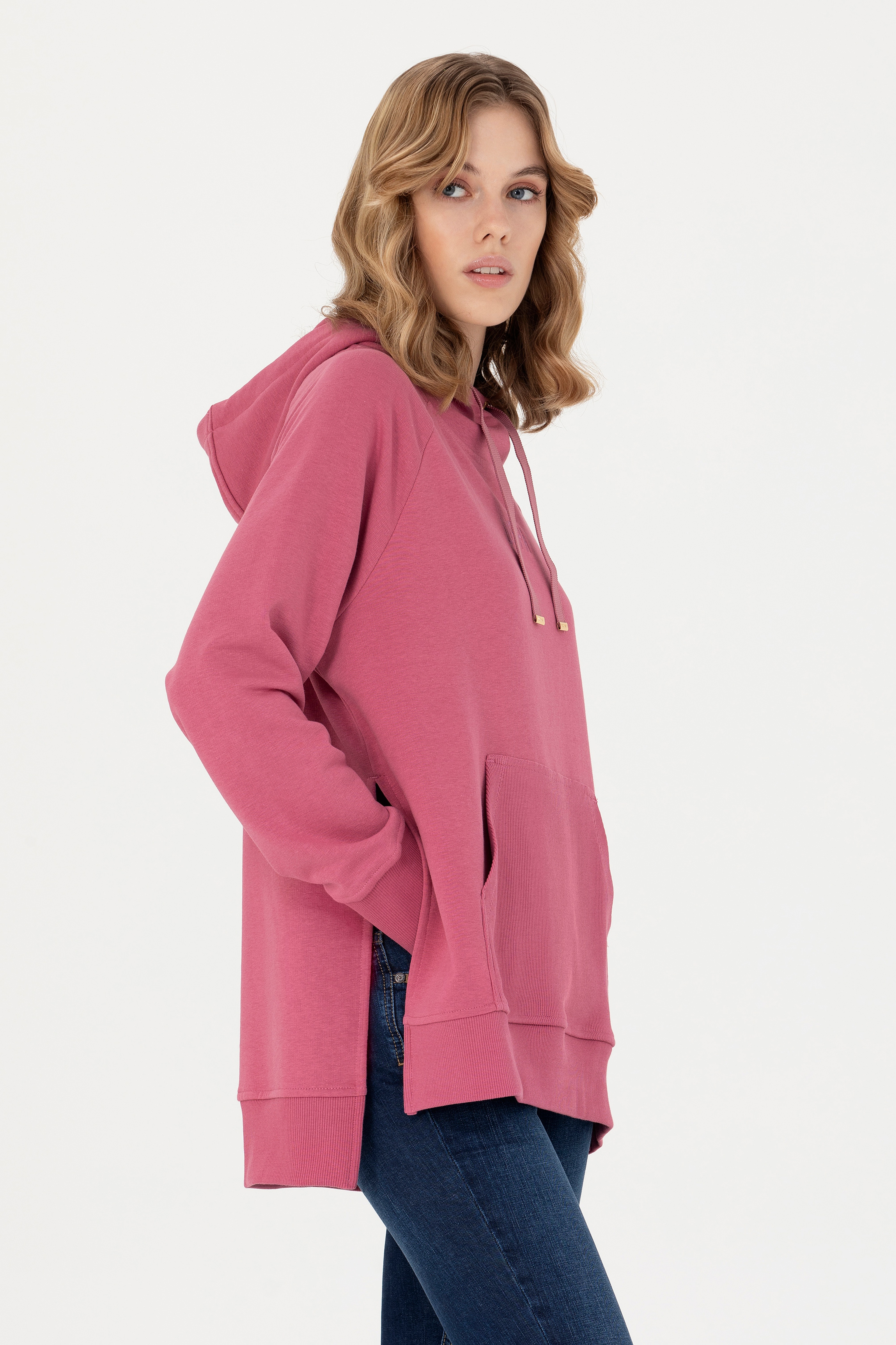 Kadın Pembe Kapüşonlu Sweatshirt - Image 1