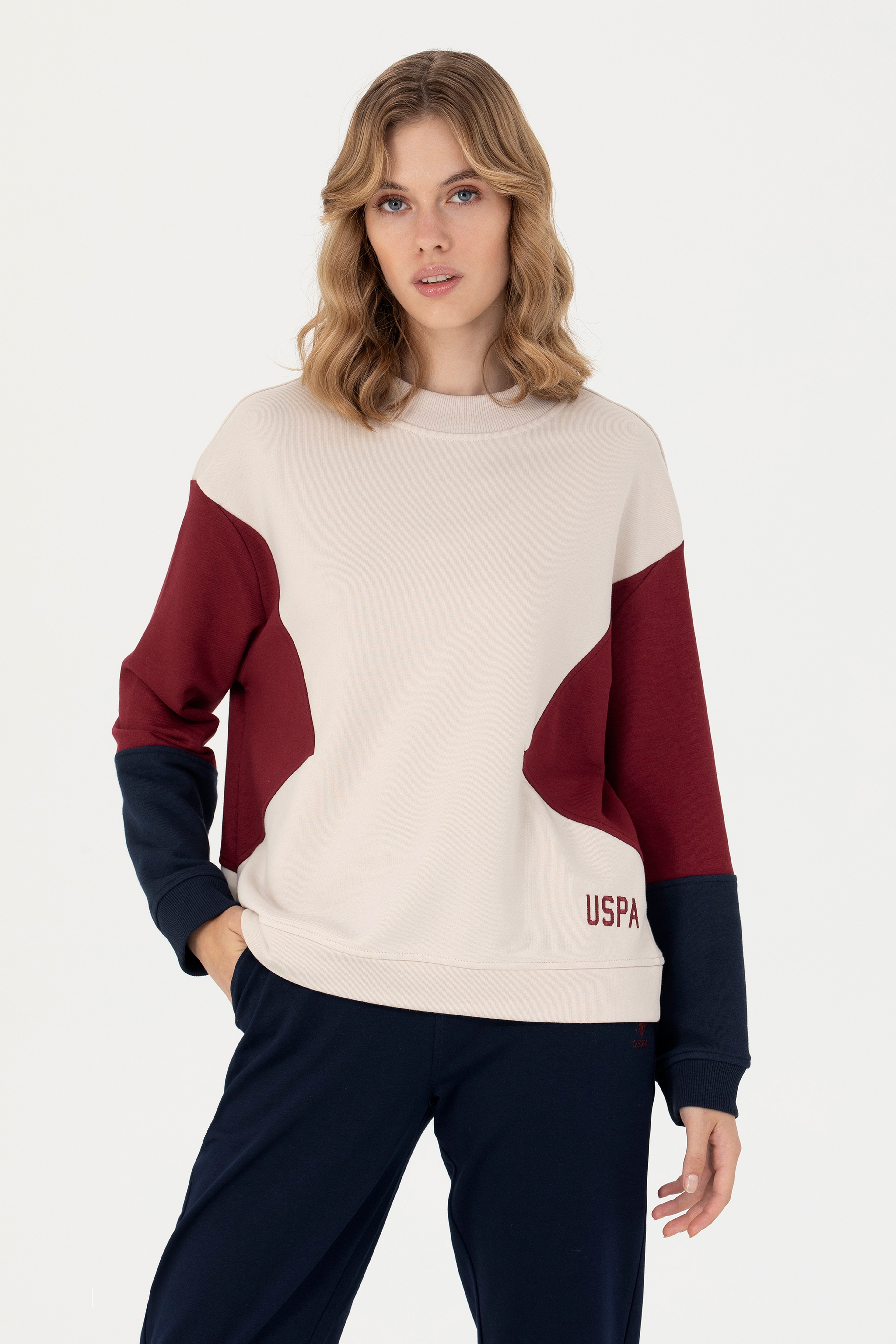 Kadın Krem Bisiklet Yaka Sweatshirt