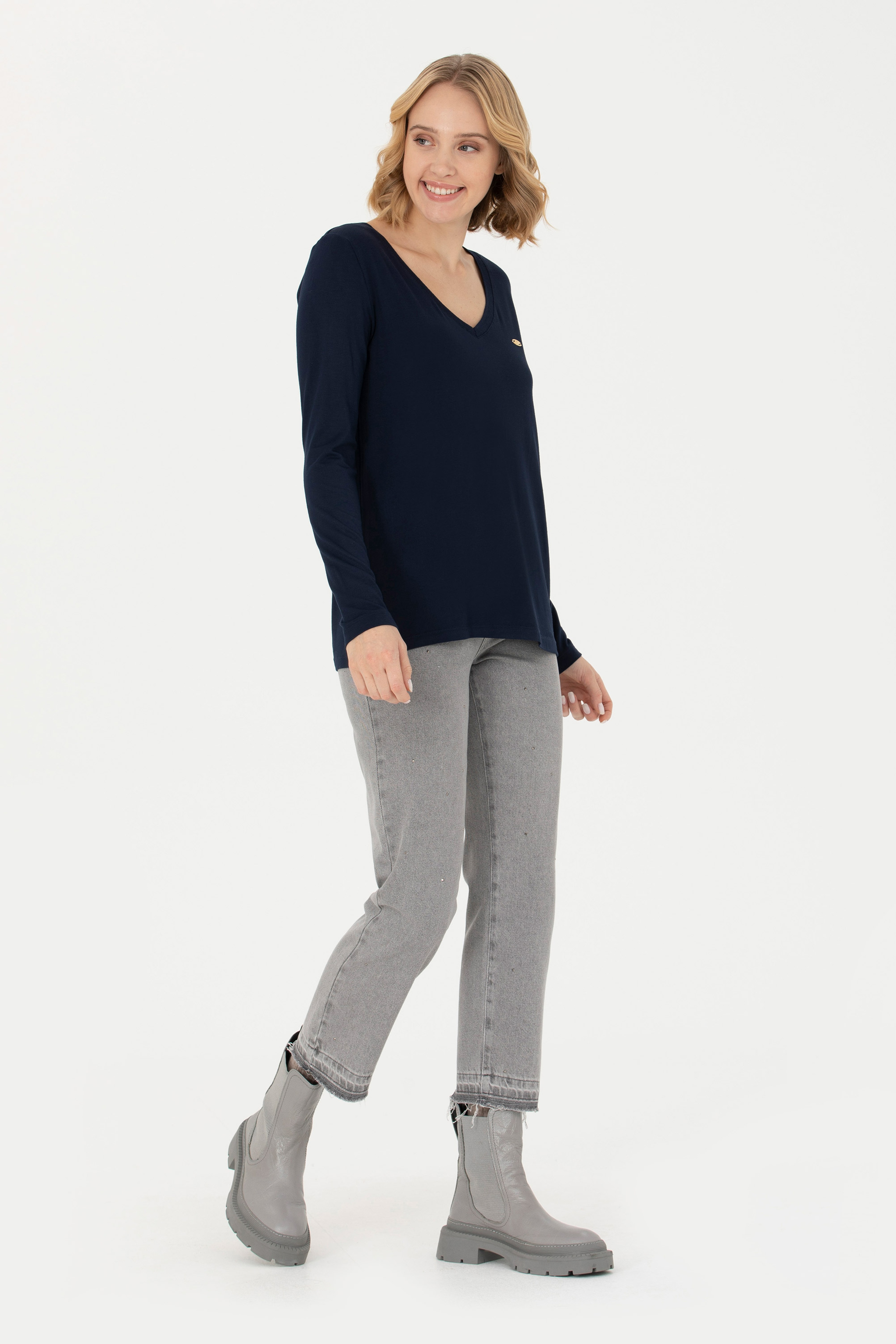 Kadın Lacivert V Yaka Sweatshirt - Image 4
