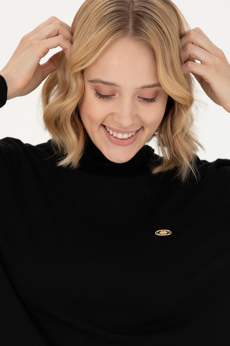 Kadın Siyah Balıkçı Yaka Basic Kazak