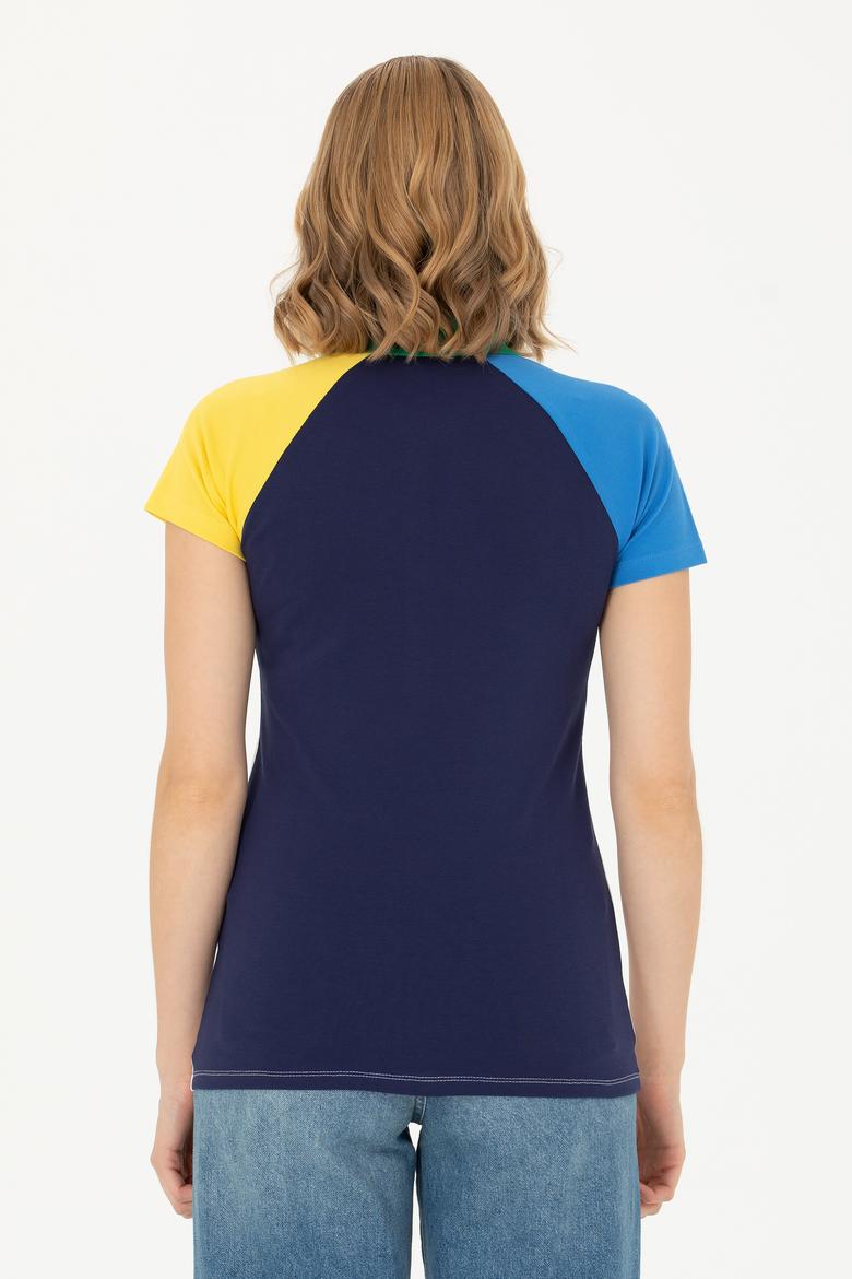 Kadın Beyaz Polo Yaka Tişört - 50262940008