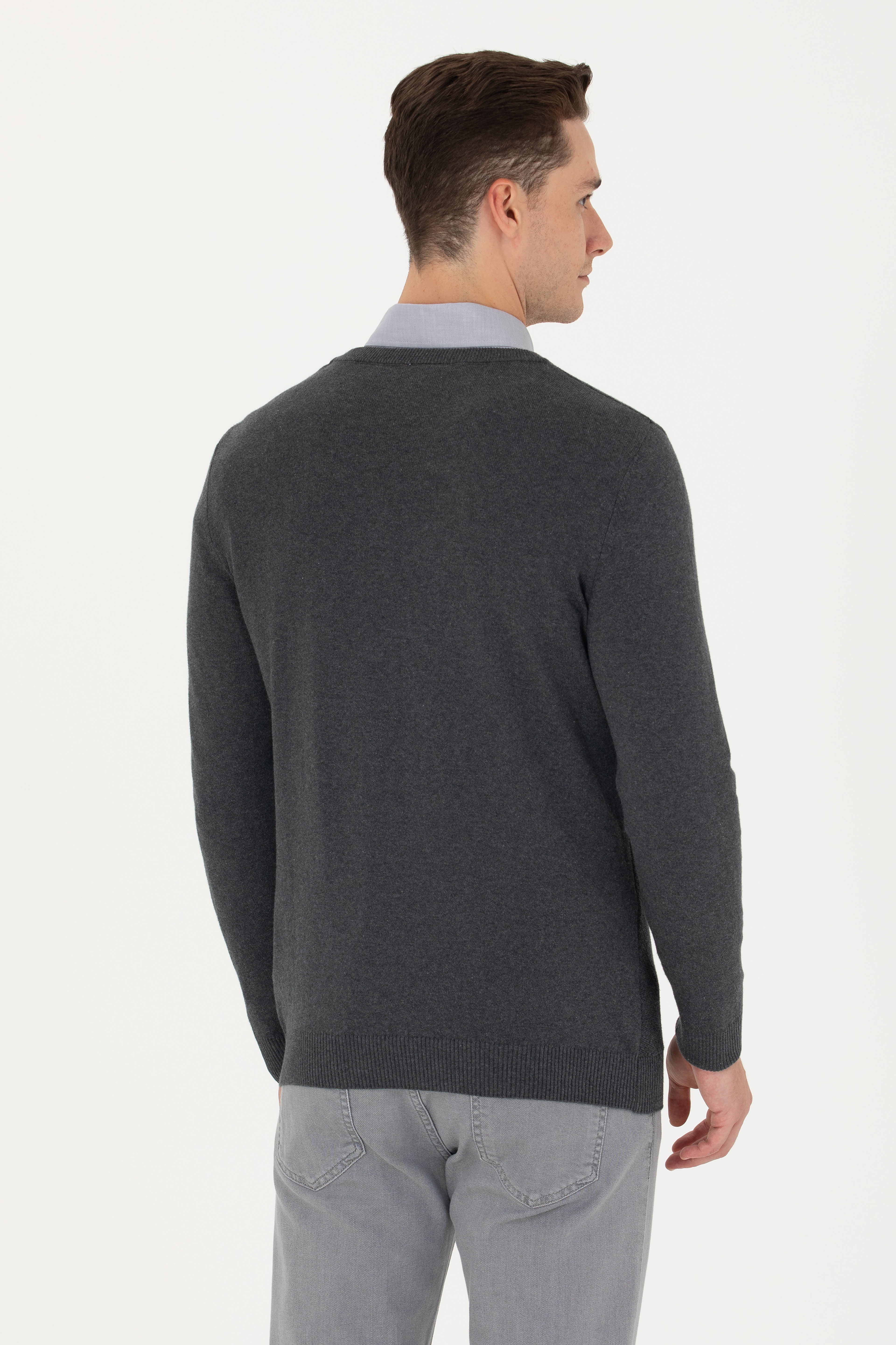 Erkek Slim Fit V Yaka Antrasit Melanj Kazak - Image 5
